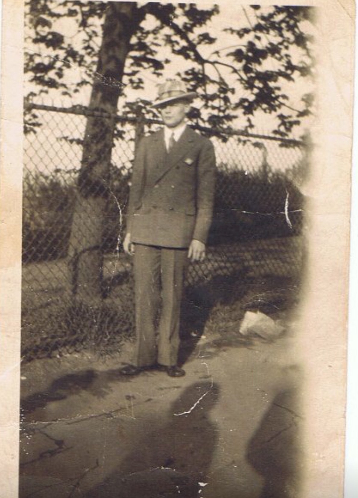 3B8C0C66-598C-44F6-A4D2-66B9287FF080