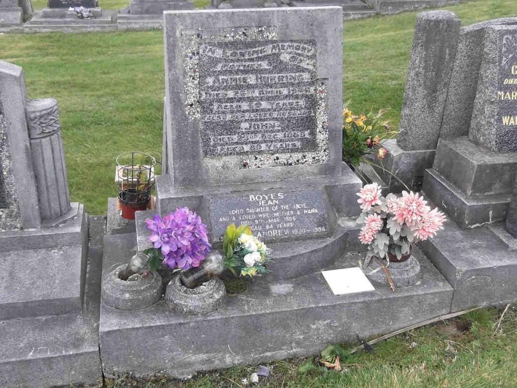 Annie and John Hurring head stone
