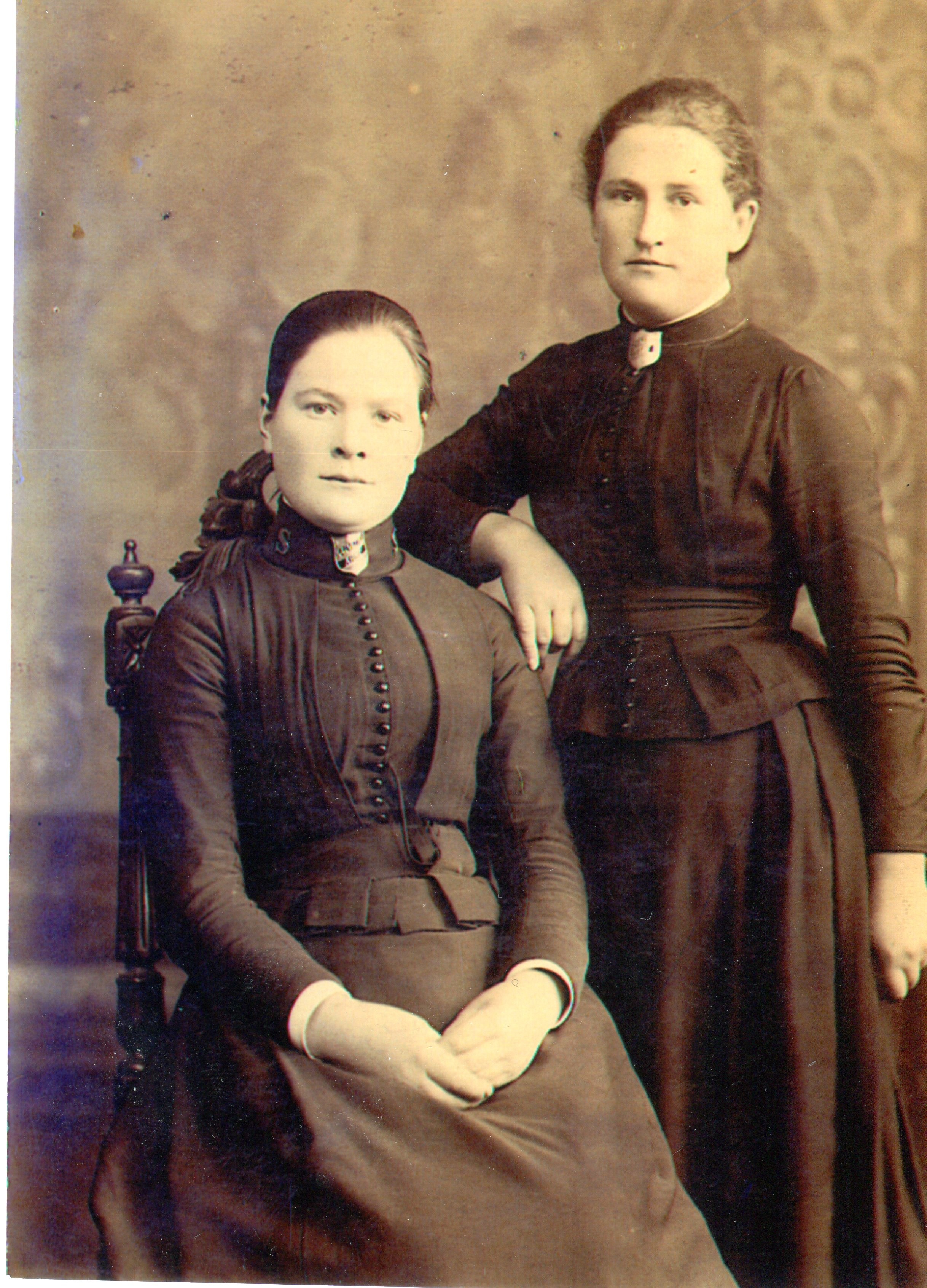 Janet Jane Mcvicar (seated)